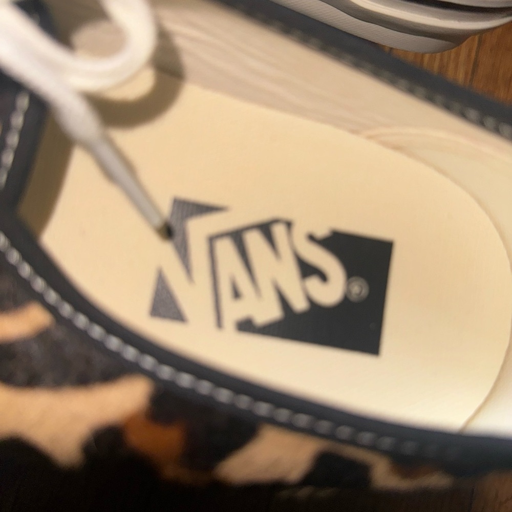 Vans Women's Leopard Print Lace-Up Sneakers in Tan and Black - Picture 3 of 5